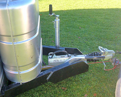 polished airstream hitch01
